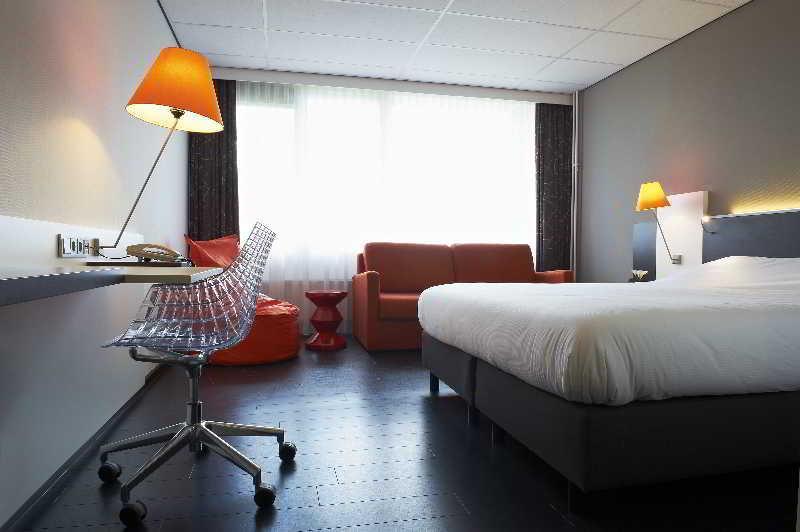 Postillion Utrecht บุนนิค ภายนอก รูปภาพ