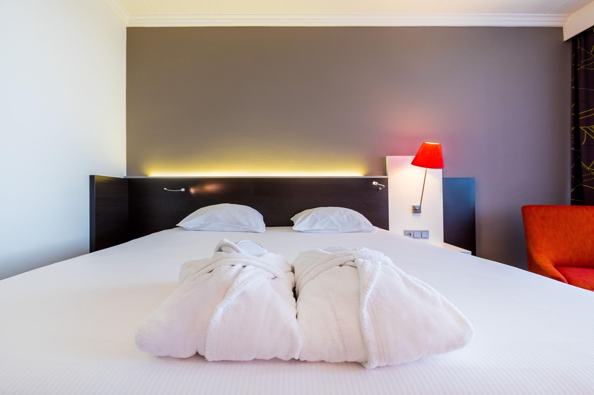 Postillion Utrecht บุนนิค ภายนอก รูปภาพ