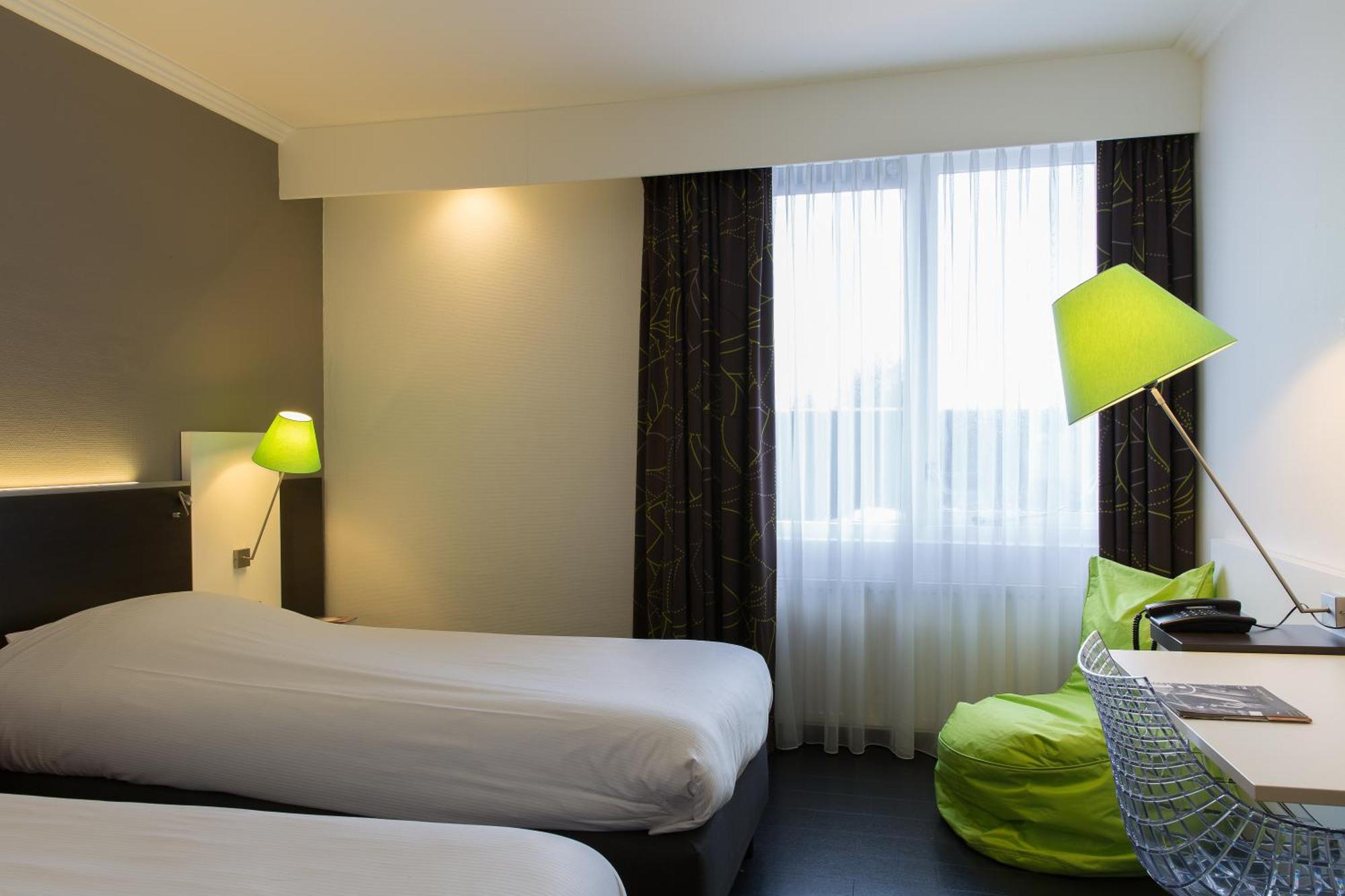 Postillion Utrecht บุนนิค ภายนอก รูปภาพ